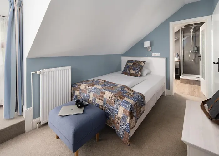 Kleinhuis Mellingburger Schleuse 4* Hamburg